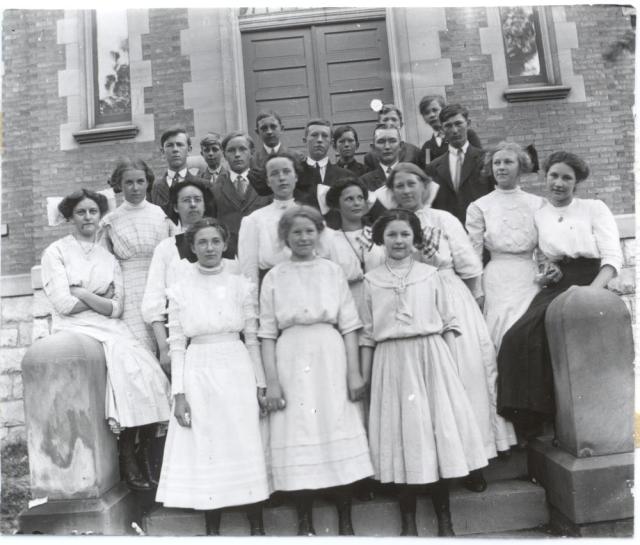 Calvin College students in 1918