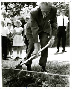 Arnold Wicklund breaks ground - Bethel University Digital Library