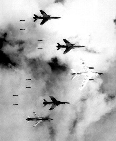 Operation Rolling Thunder - Wikimedia Commons