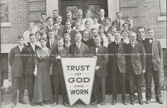 Photo of 1914-15 Bethel Academy students in The Acorn