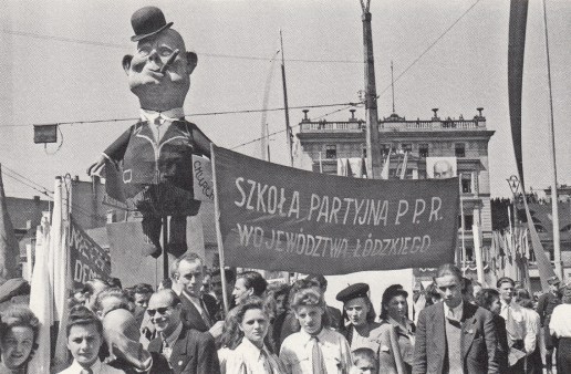 Anti-British protesters pillory Churchill in Łódź, Poland (1946) - Applebaum, Iron Curtain